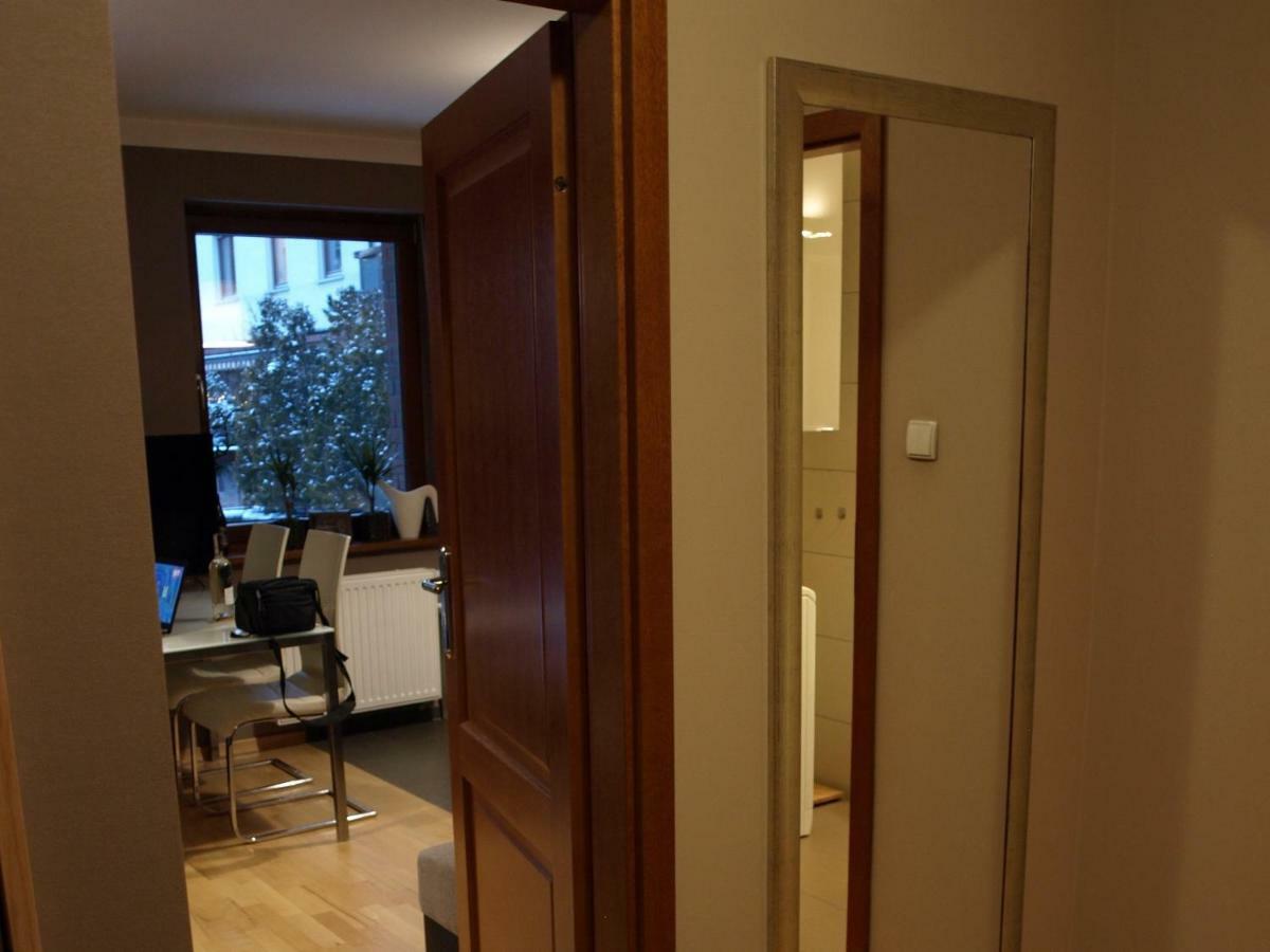 Apartament Przy Parku Βρότσλαβ Εξωτερικό φωτογραφία